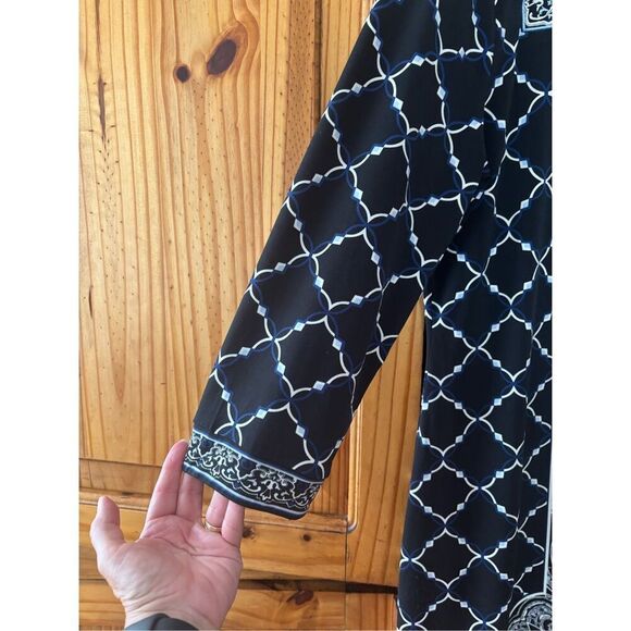 WHBM Shift Dress with Embroidery Around the Neckline - Picture 4 of 7